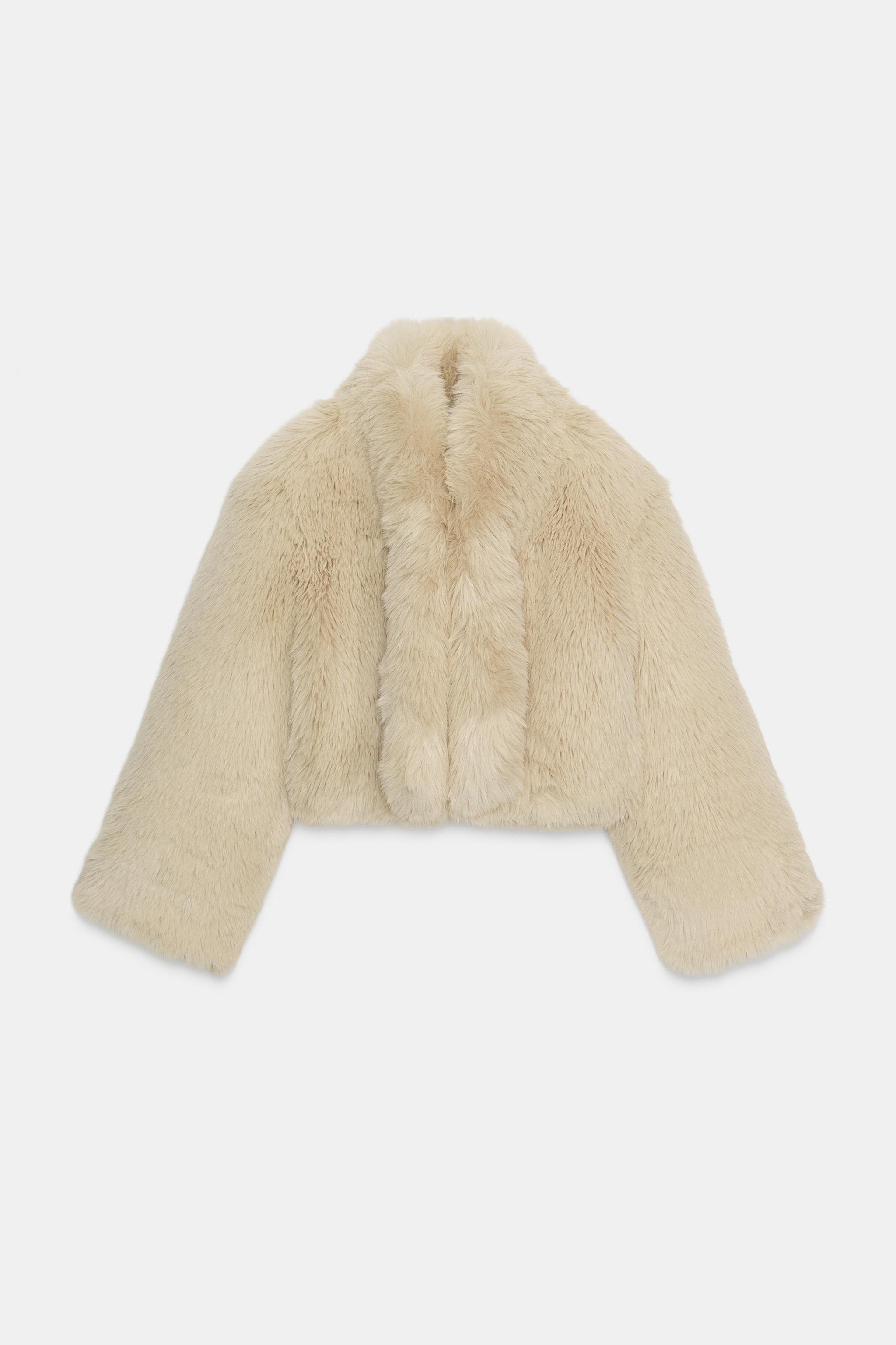 SHORT FAUX FUR COAT